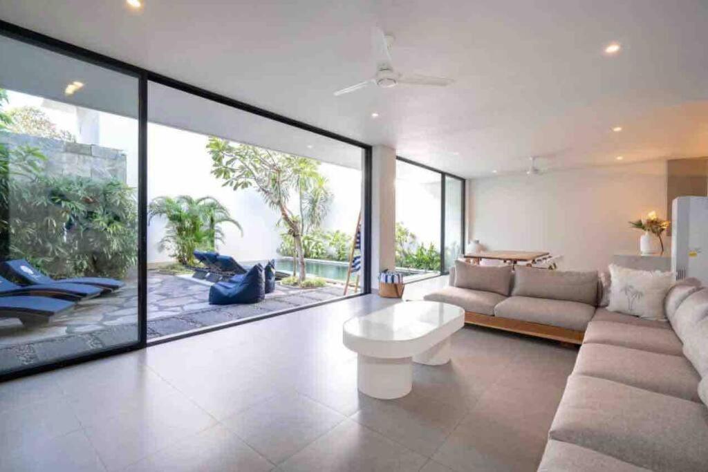 Villa Lamunan Seminyak Exterior foto